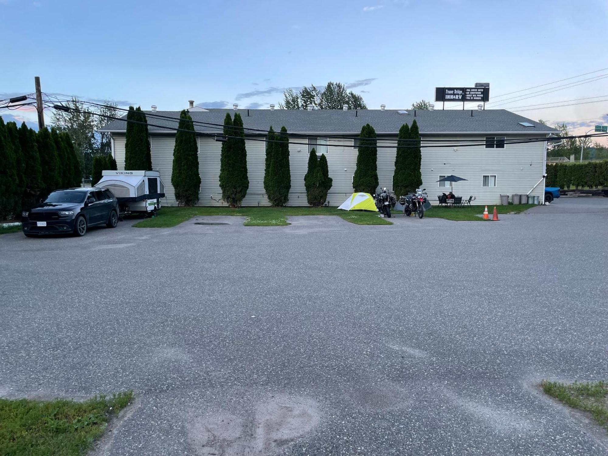 Fraser Bridge Inn Quesnel Dış mekan fotoğraf